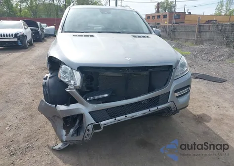 2015 Mercedes-Benz Ml 350 4Matic z USA, uszkodzony, nr VIN 4JGDA5HB1FA506811